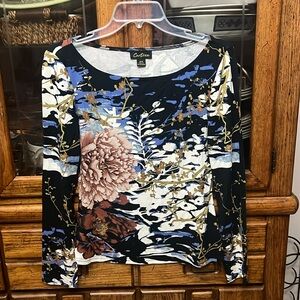 Cartise women’s floral sweater
